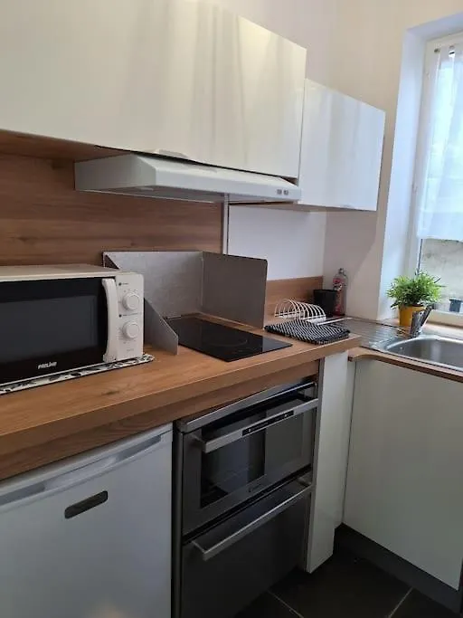 Bj Appartement Proche De La Gare Bourgoin-Jallieu Apartmán